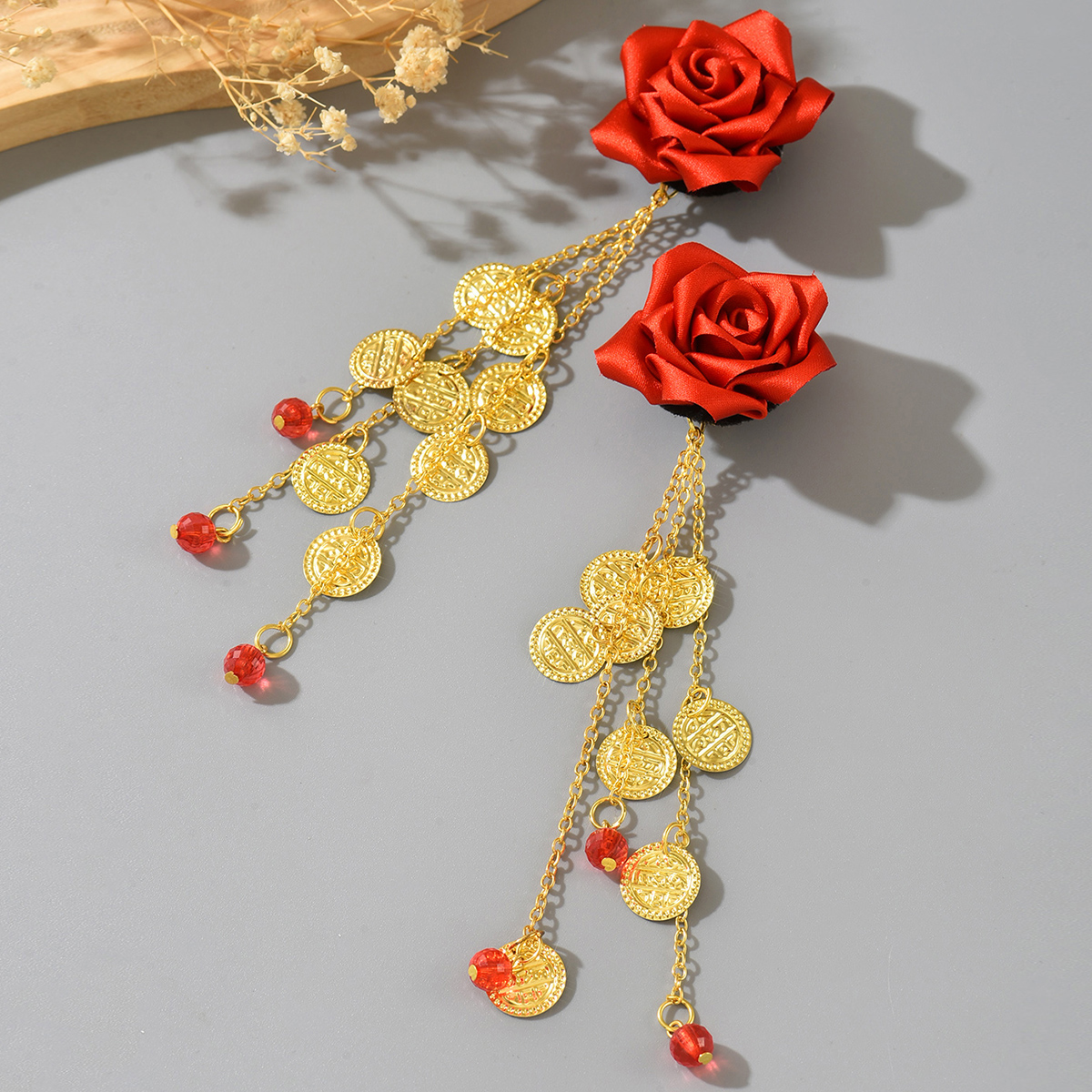 Red Rose Fabric Clip-On Earrin - Ethnic Fashion Co In 评论和价格